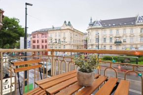 Charming Old Town Family Retreat Bratislava